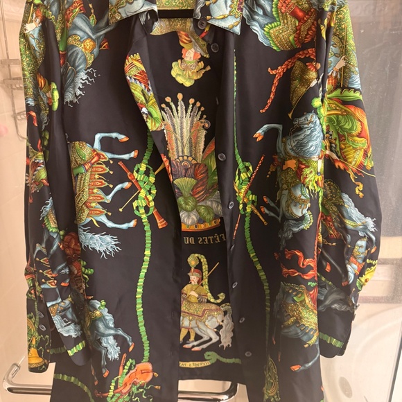 Hermes Black Printed Button Down Silk Blouse, Size 38, XL - Picture 5 of 5